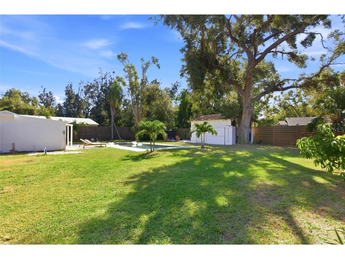 2826 Marlette Street Sarasota FL 34231 A4671301 image20