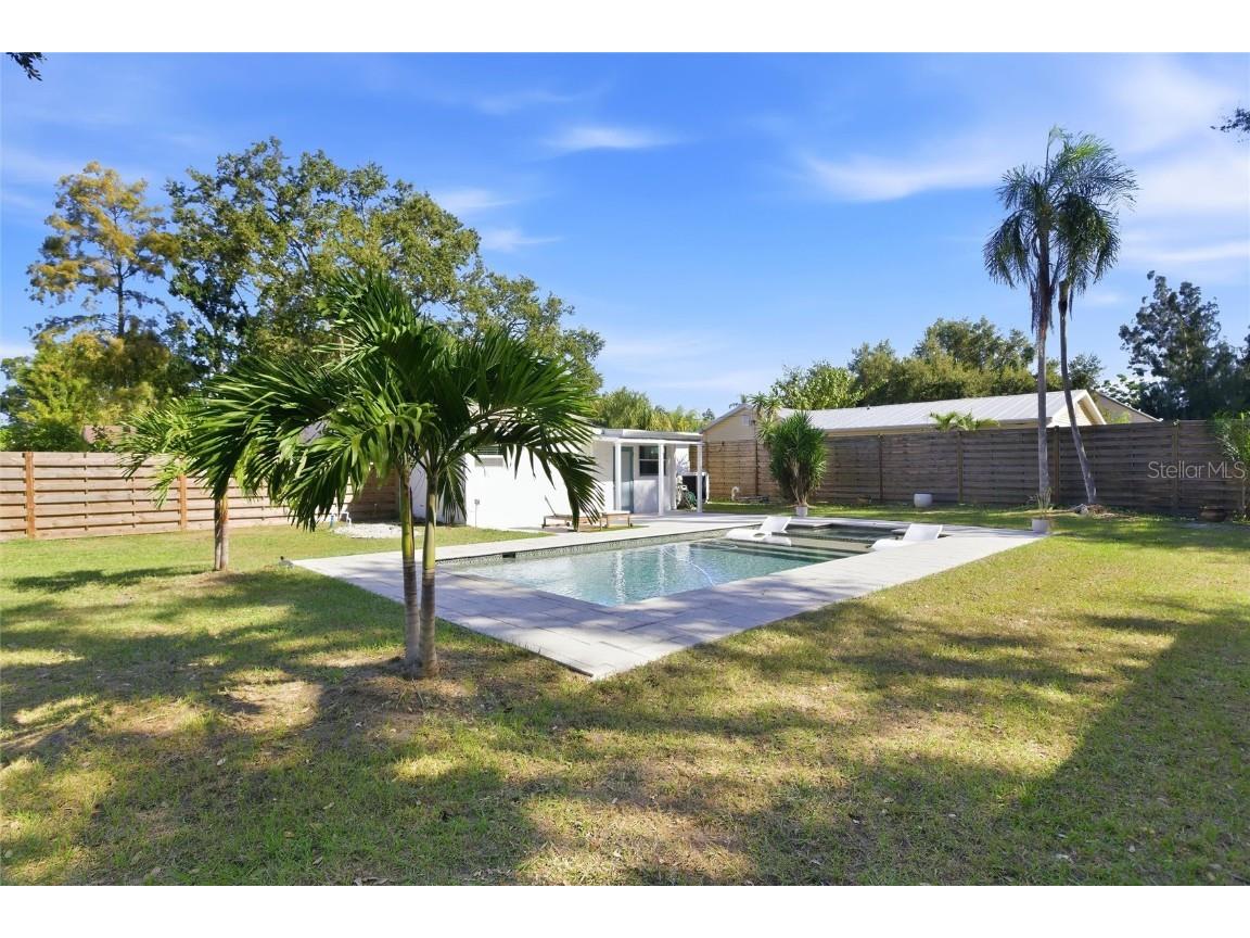 2826 Marlette Street Sarasota FL 34231 A4671301 image23