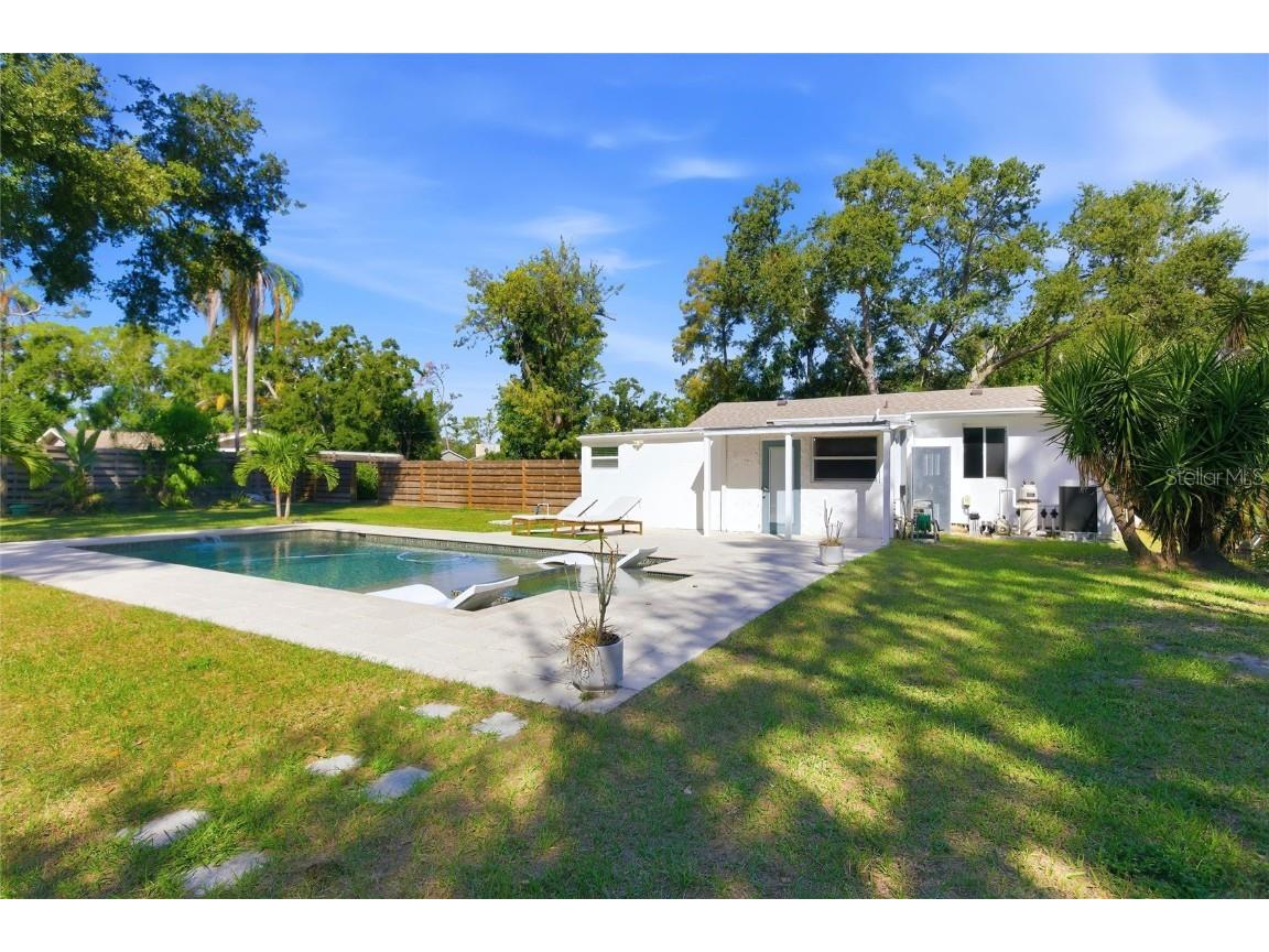 2826 Marlette Street Sarasota FL 34231 A4671301 image25