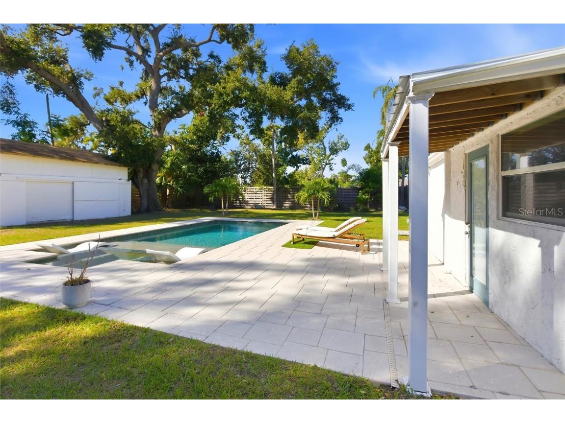 2826 Marlette Street Sarasota FL 34231 A4671301 image30