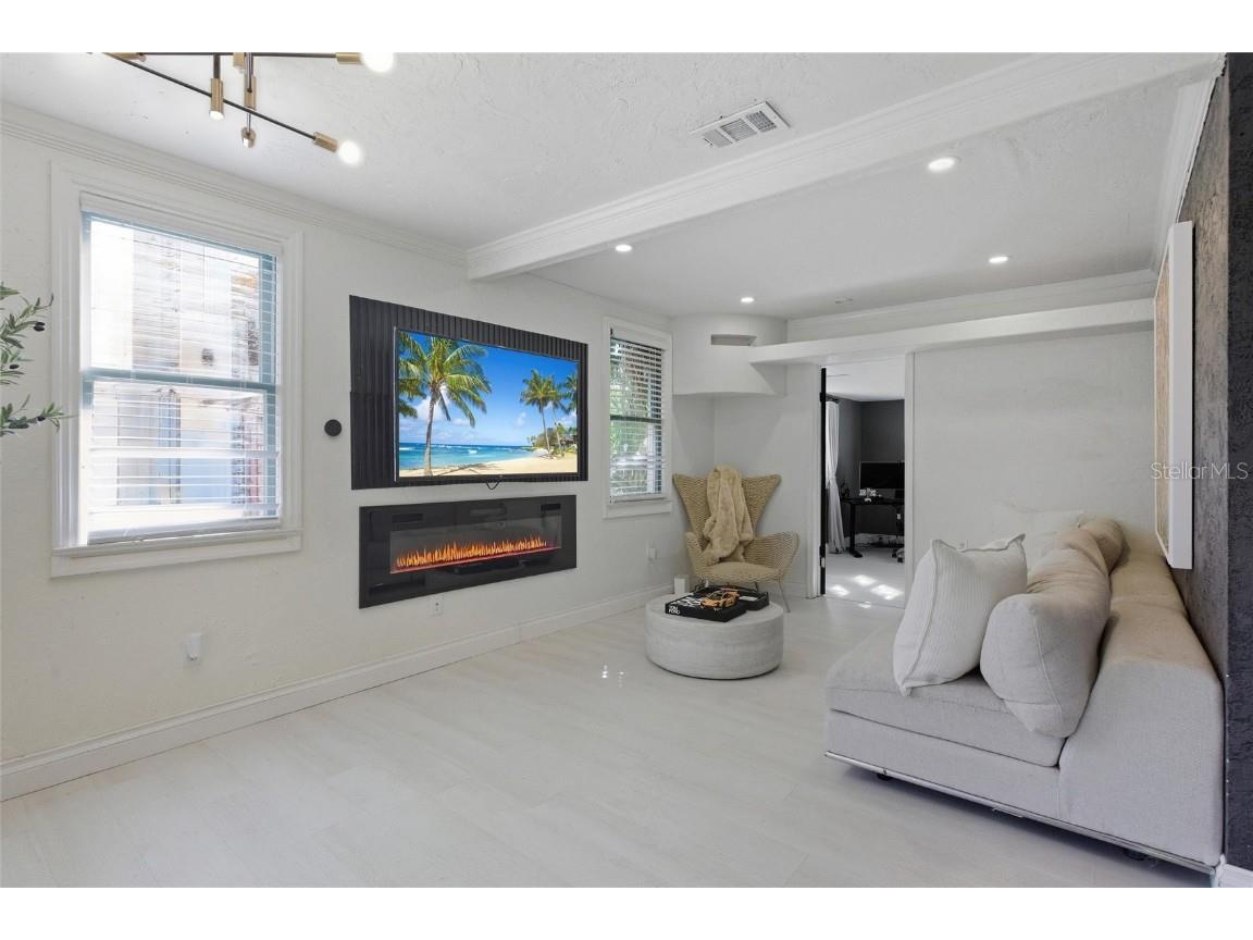 2826 Marlette Street Sarasota FL 34231 A4671301 image4