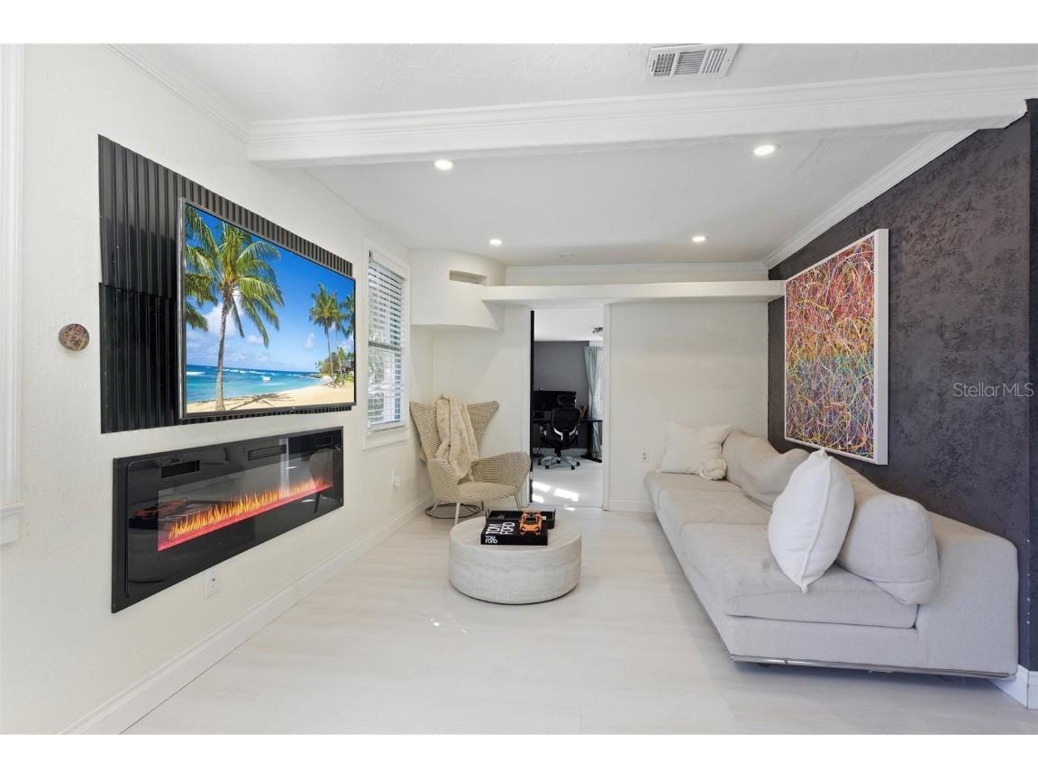 2826 Marlette Street Sarasota FL 34231 A4671301 image5