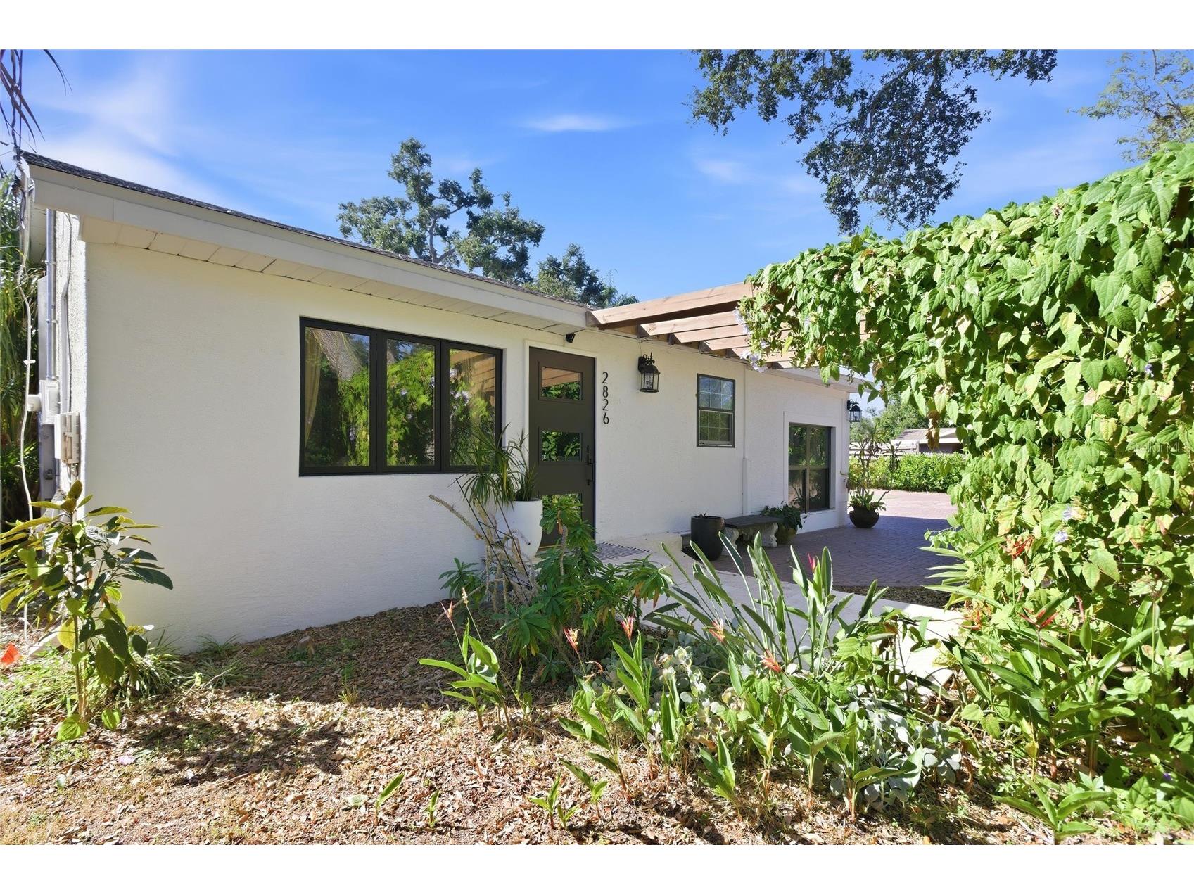 2826 Marlette Street Sarasota FL 34231 A4686026 image1