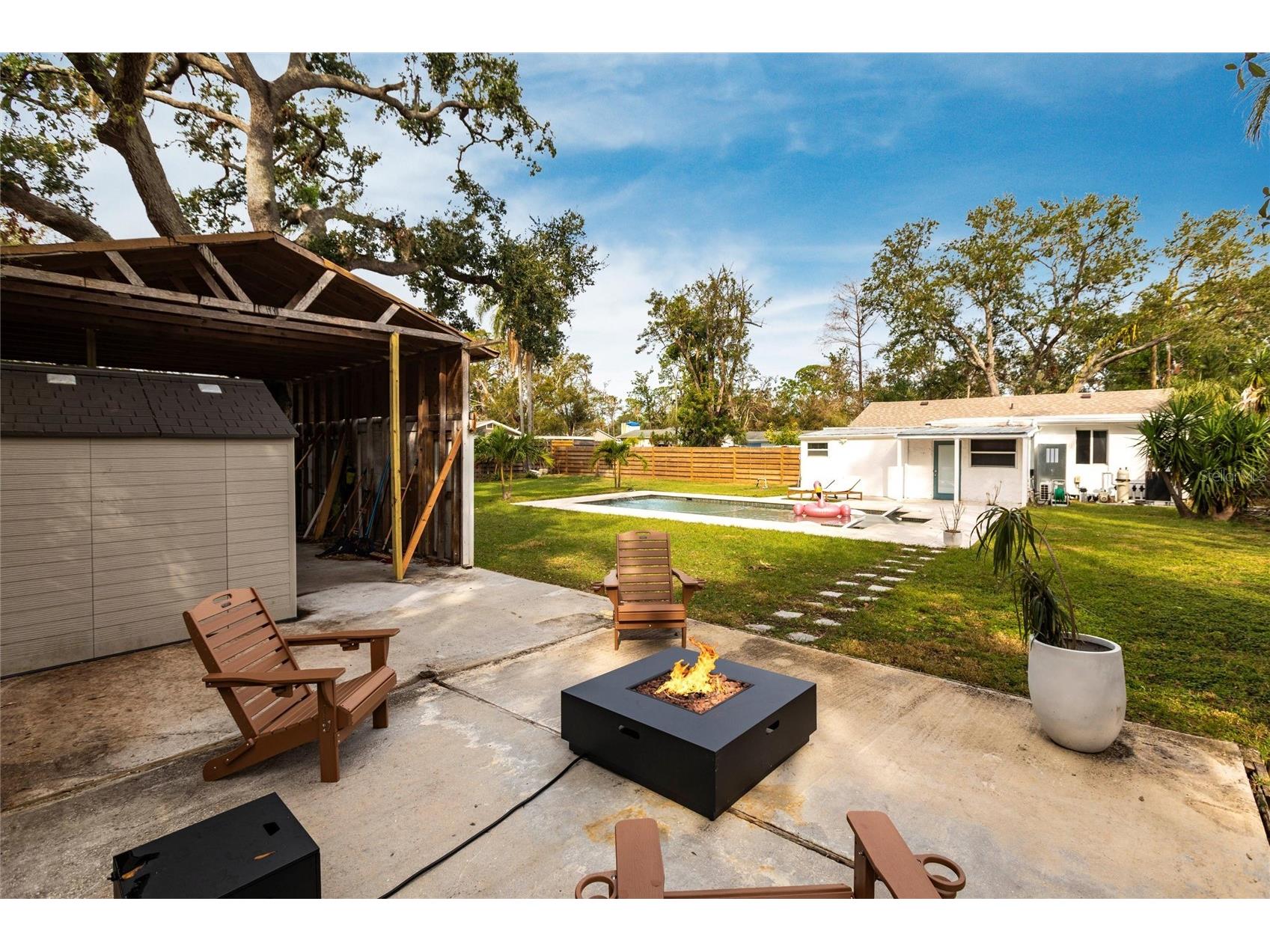 2826 Marlette Street Sarasota FL 34231 A4686026 image16