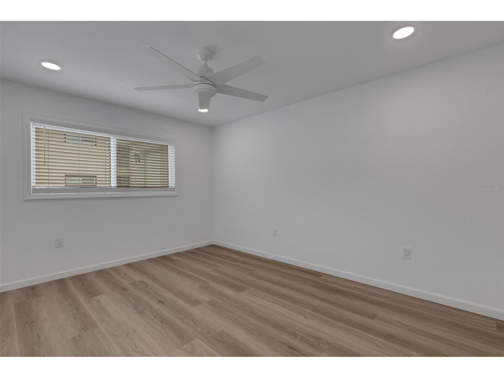 2826 W Rainbow Circle #2818 Sarasota FL 34231 A4696391 image20