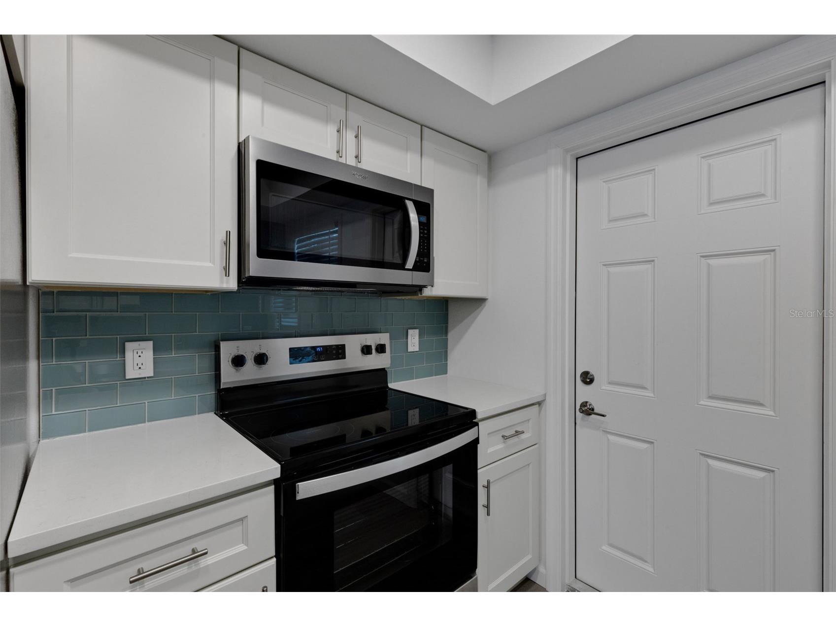 2826 W Rainbow Circle #2818 Sarasota FL 34231 A4696391 image4