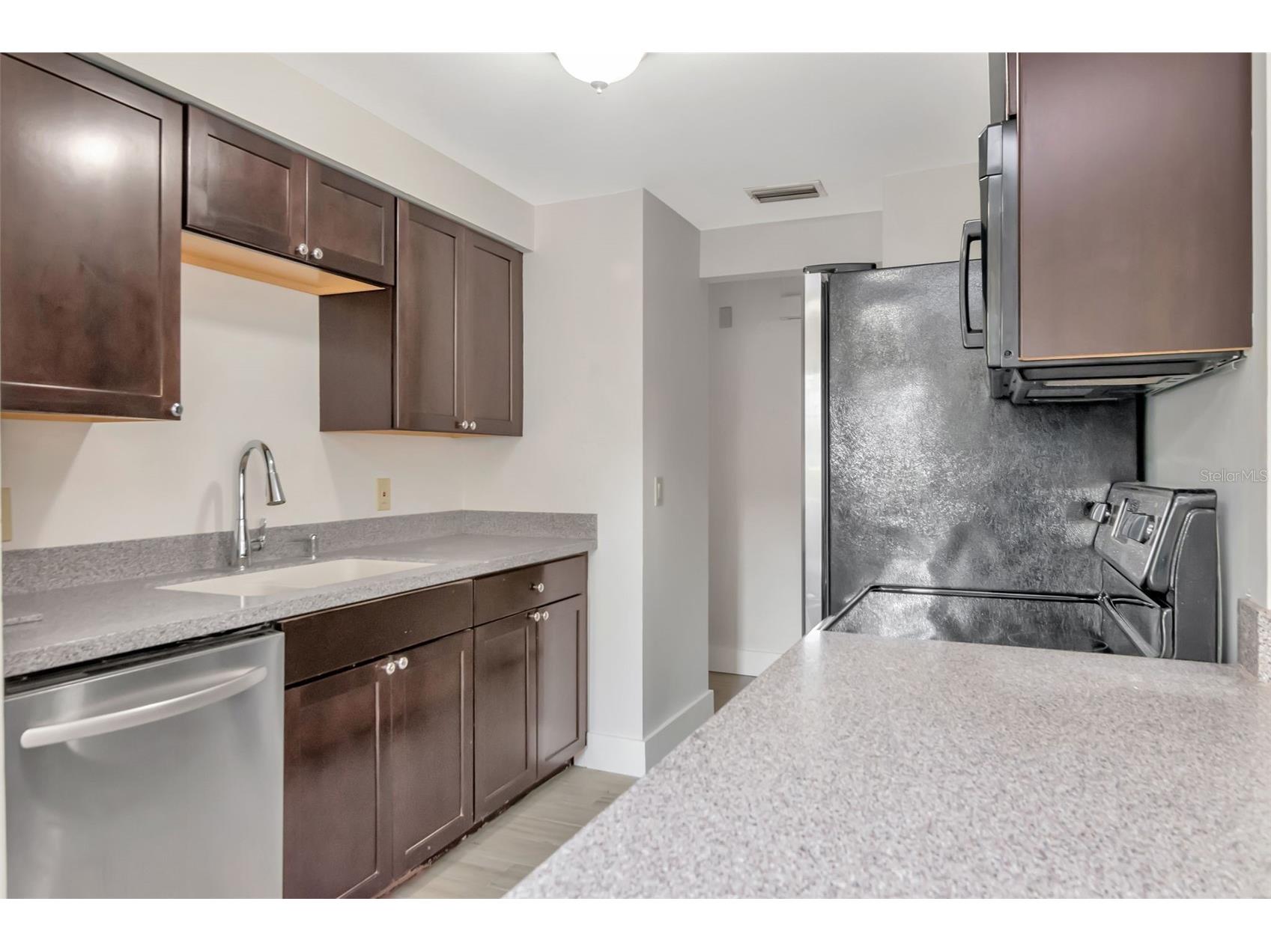 2826 W Shelton Avenue Tampa FL 33611 TB8488066 image17