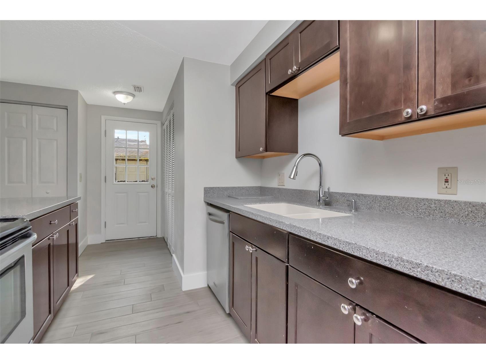 2826 W Shelton Avenue Tampa FL 33611 TB8488066 image21