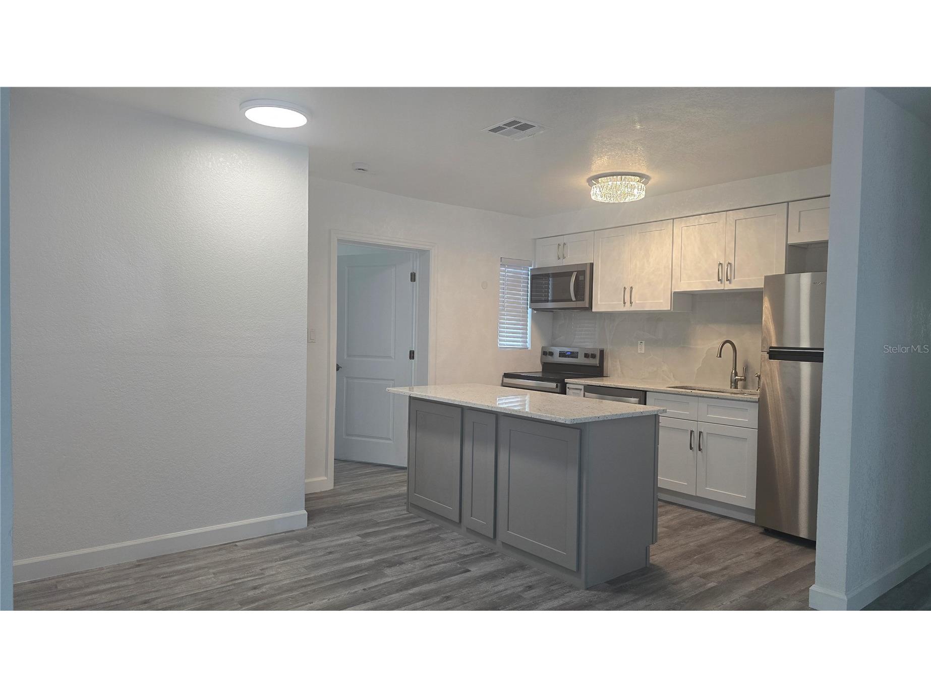 2827 16th Avenue S Saint Petersburg FL 33712 TB8488782 image4