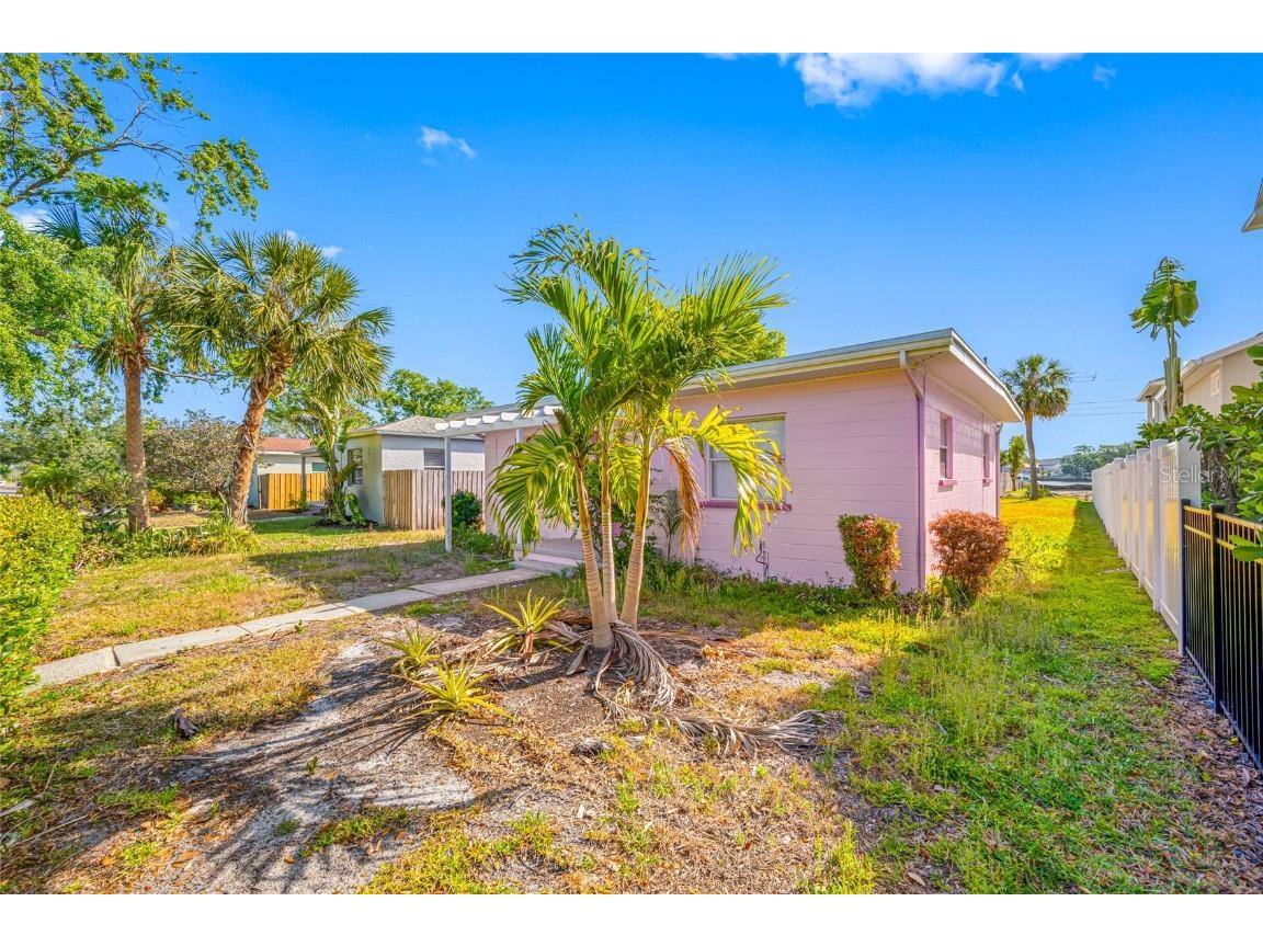 2827 1st Street NE Saint Petersburg FL 33704 TB8366395 image26