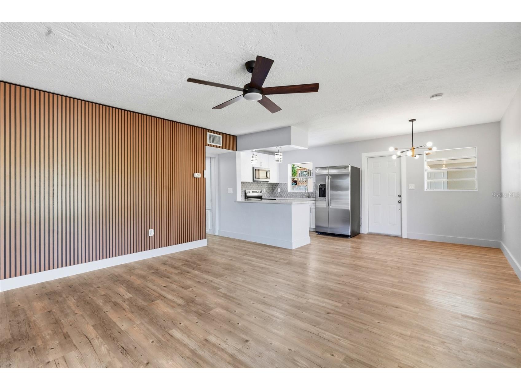 2827 22nd Street W Bradenton FL 34205 A4692076 image2