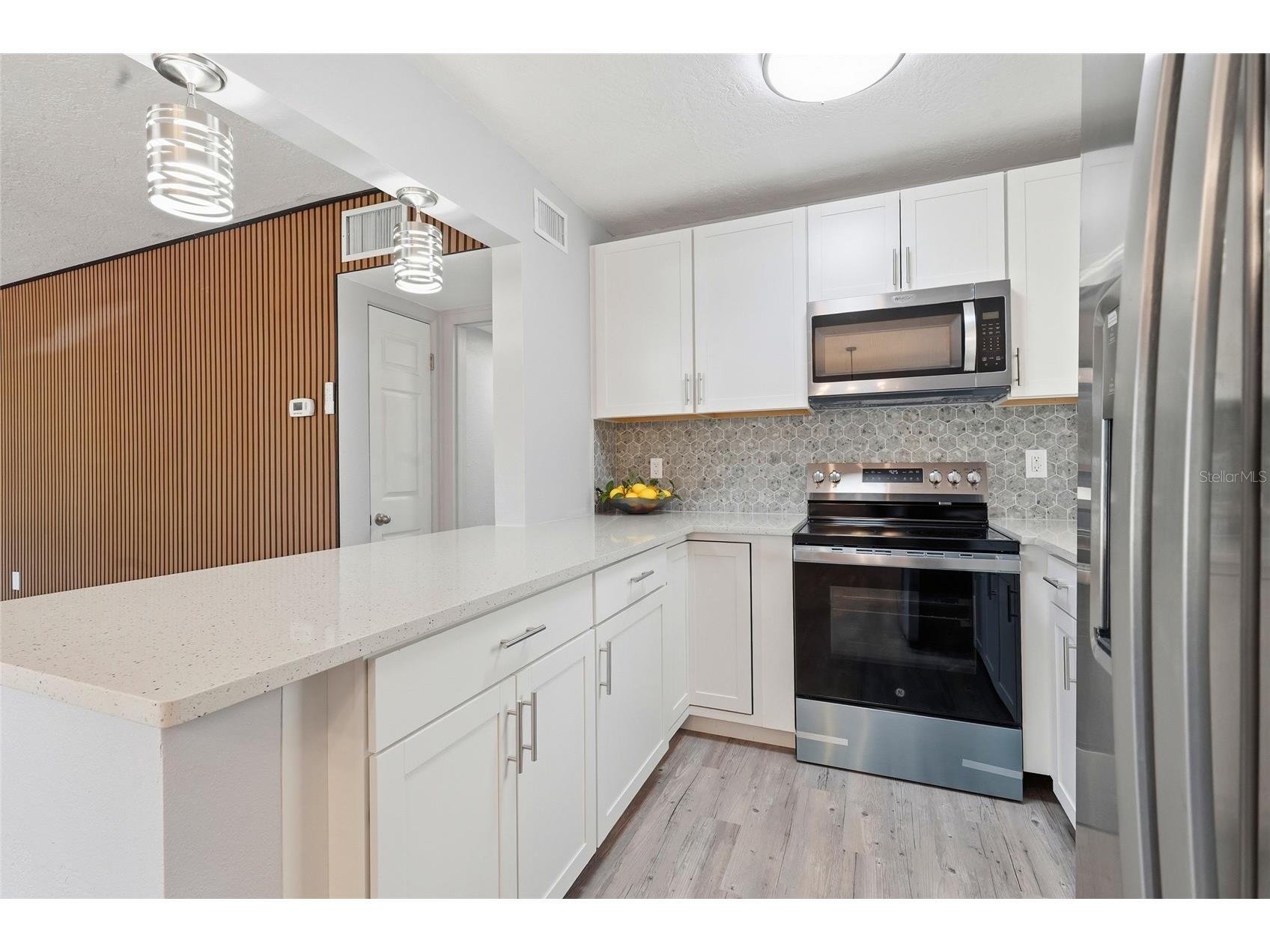 2827 22nd Street W Bradenton FL 34205 A4692076 image3