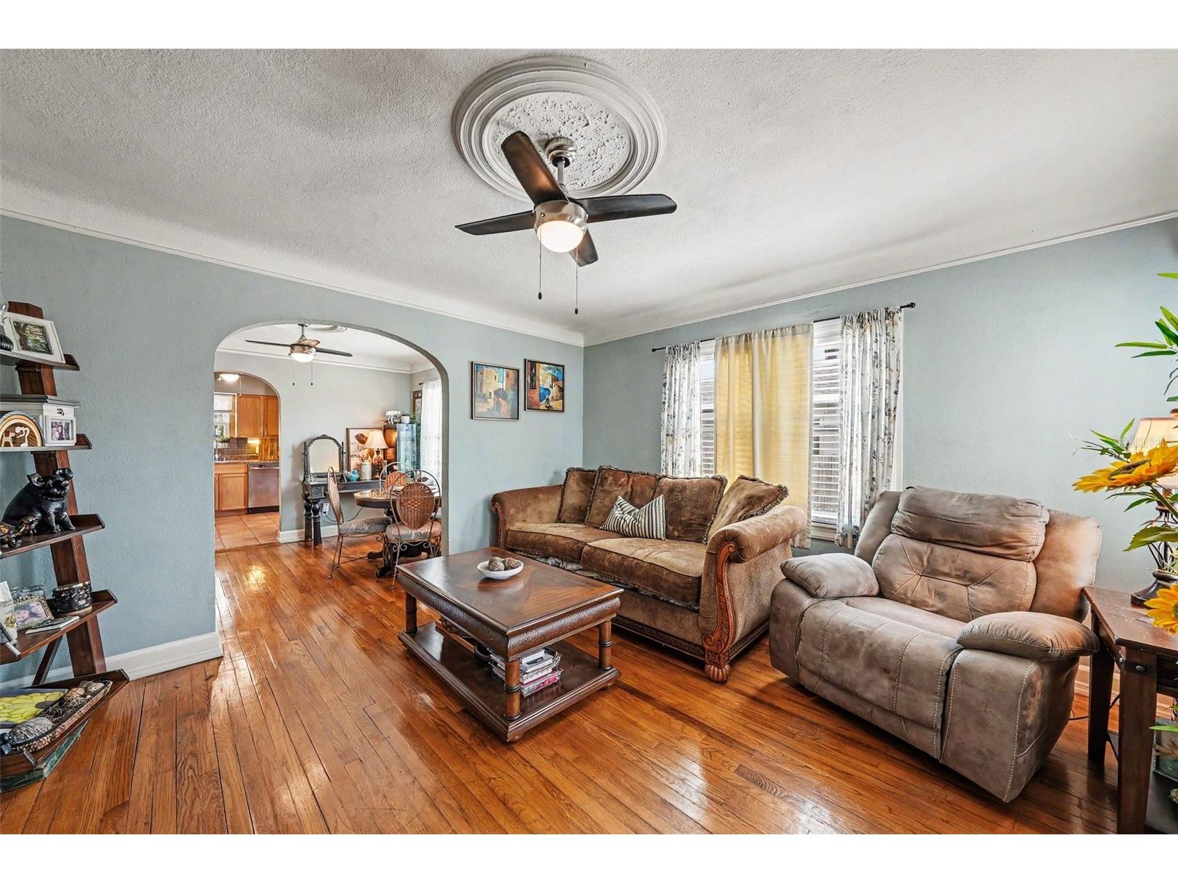 2827 9th Avenue N Saint Petersburg FL 33713 TB8505963 image4