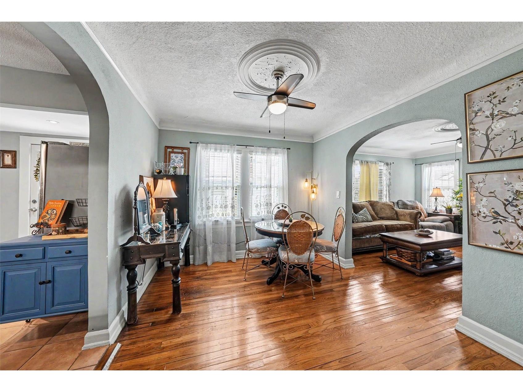 2827 9th Avenue N Saint Petersburg FL 33713 TB8505963 image5