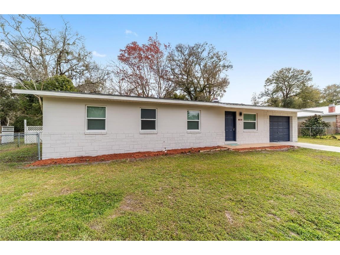 2827 NE 18th Court Ocala FL 34470 OM672794 image1