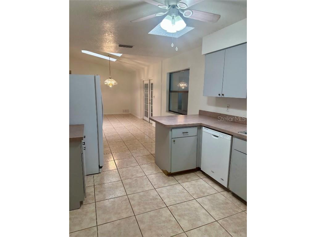 2827 NE 31st Place Ocala FL 34479 OM710997 image5