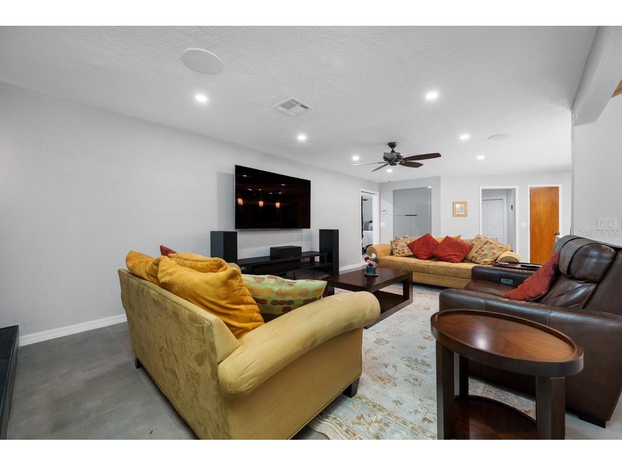 2827 Pheasant Run Clearwater FL 33759 TB8515898 image28