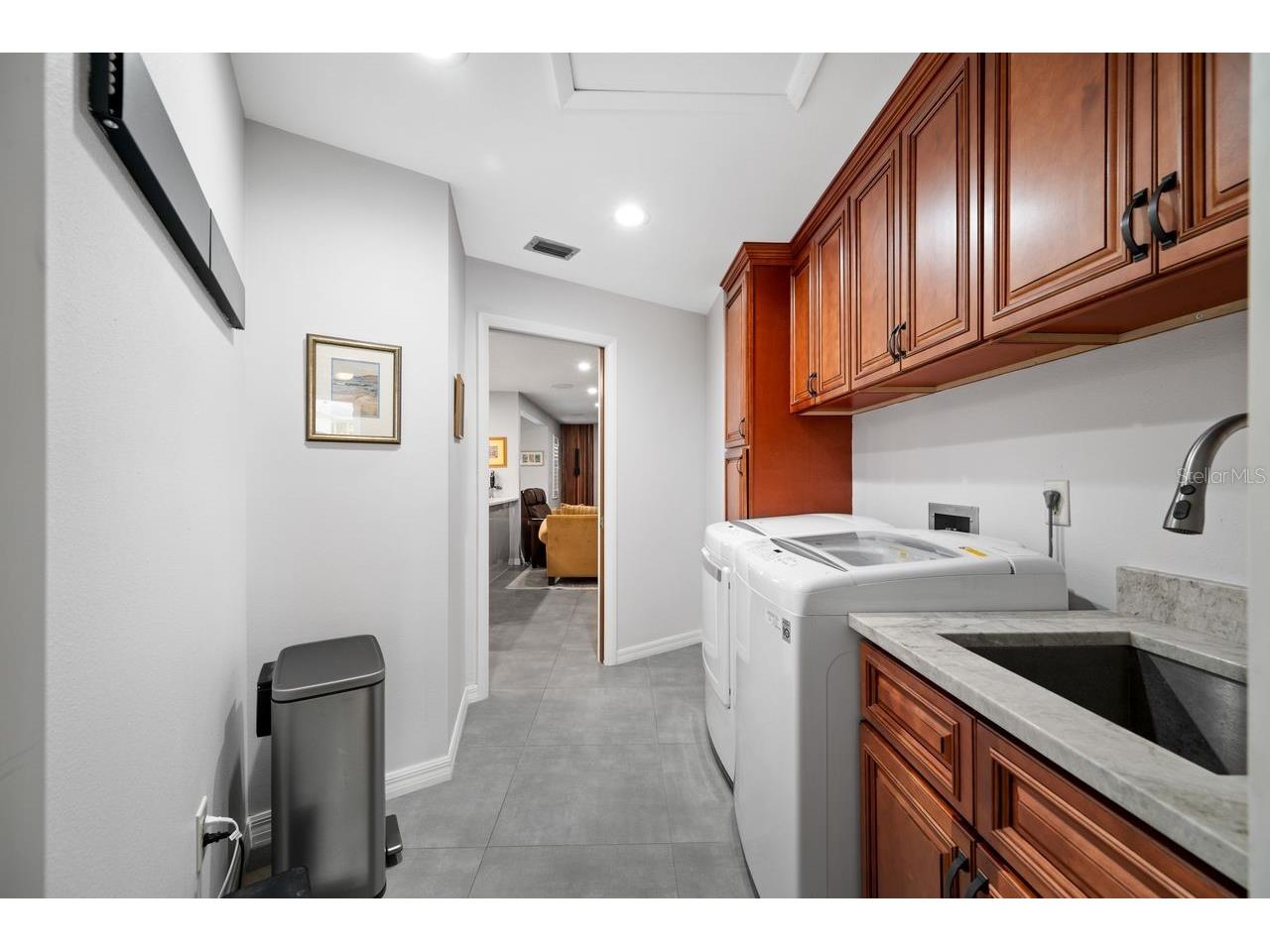 2827 Pheasant Run Clearwater FL 33759 TB8515898 image58