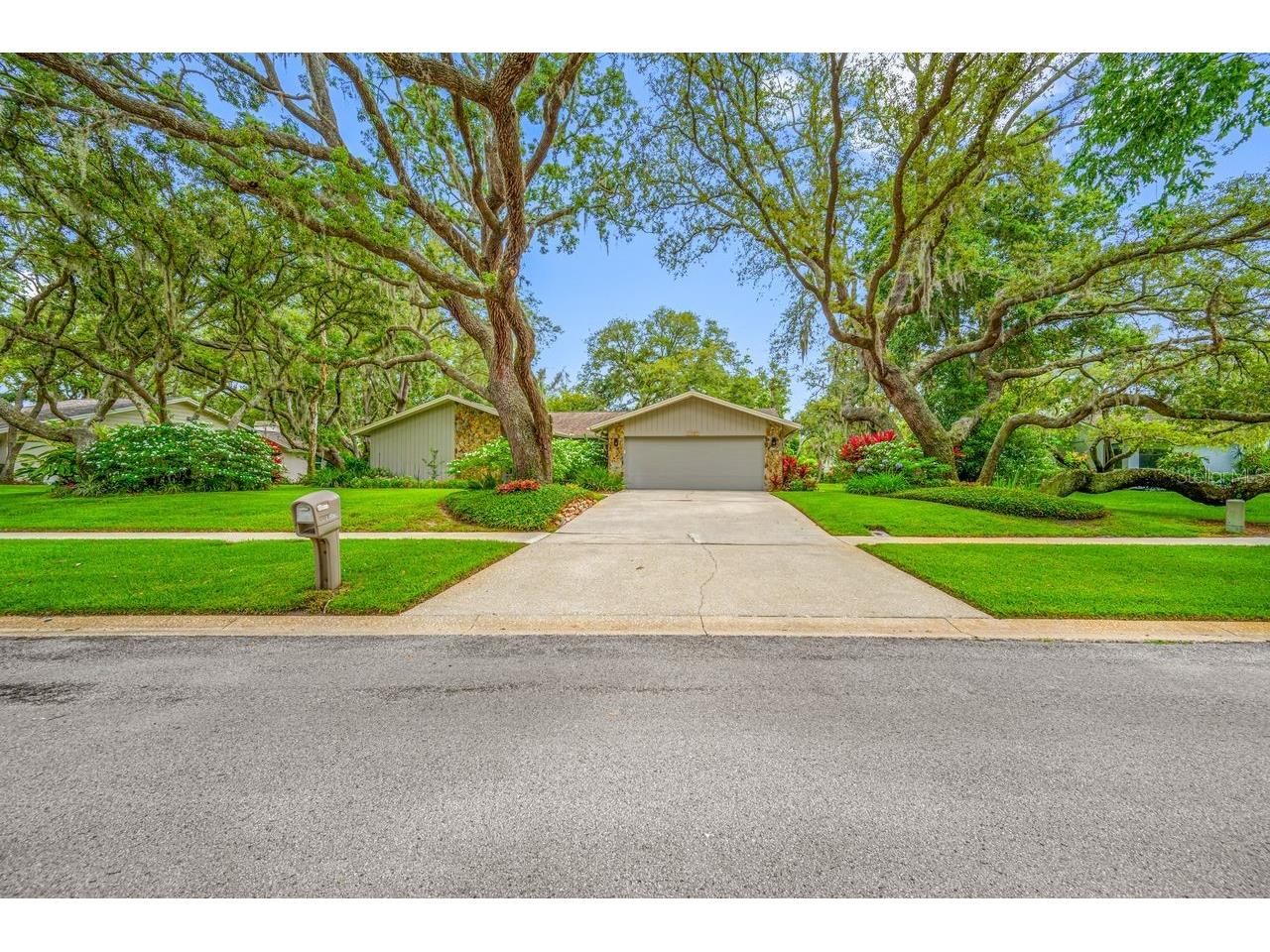 2827 Pheasant Run Clearwater FL 33759 TB8515898 image77