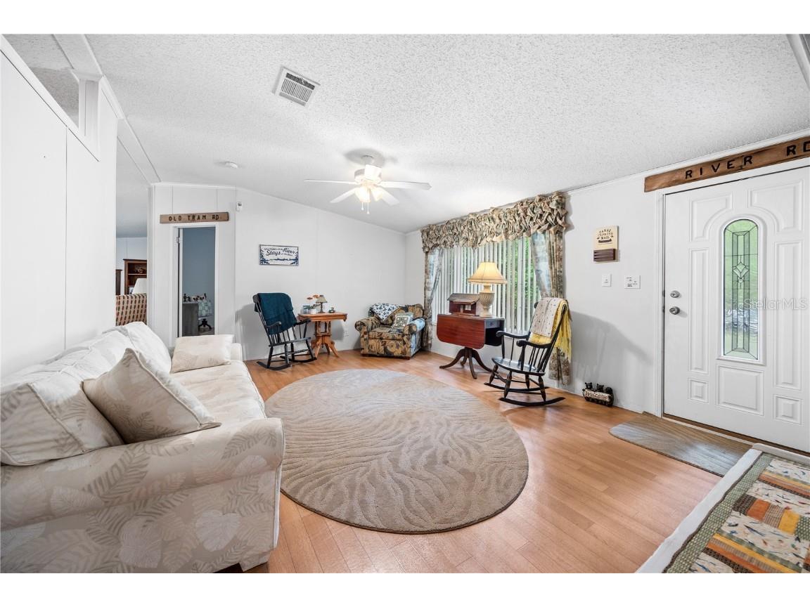 28275 River Run Road Branford FL 32008 - ICHETUCKNEE & SANTA FE RIVERS GC529742 image1