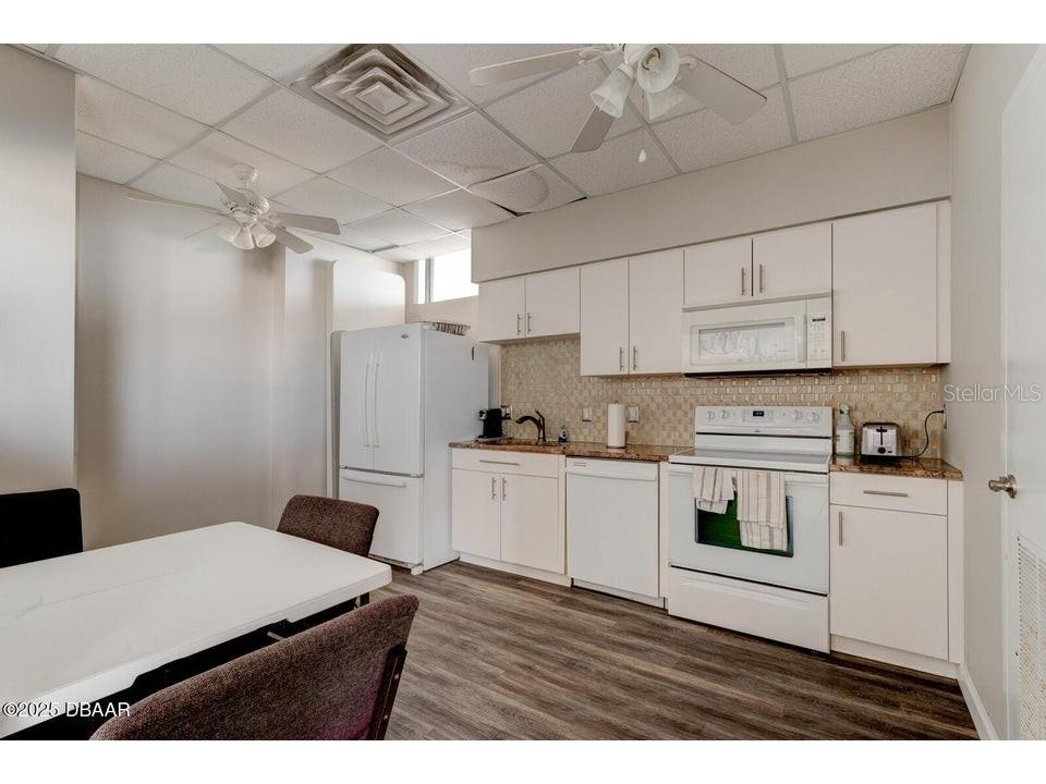 2828 N Atlantic Avenue #302 Daytona Beach FL 32118 V4948501 image30