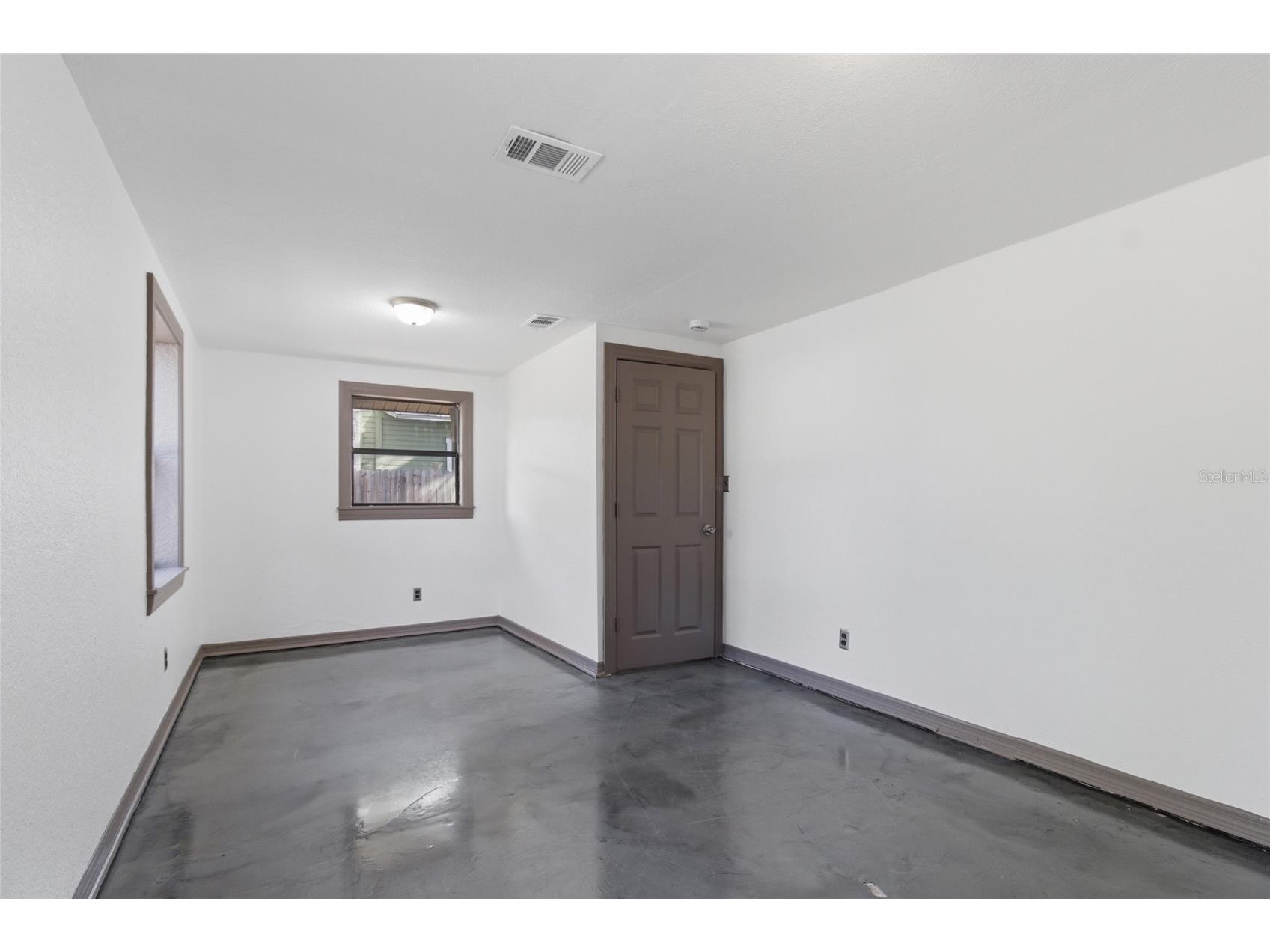 2828 N Elmore Avenue Tampa FL 33602 TB8495301 image12