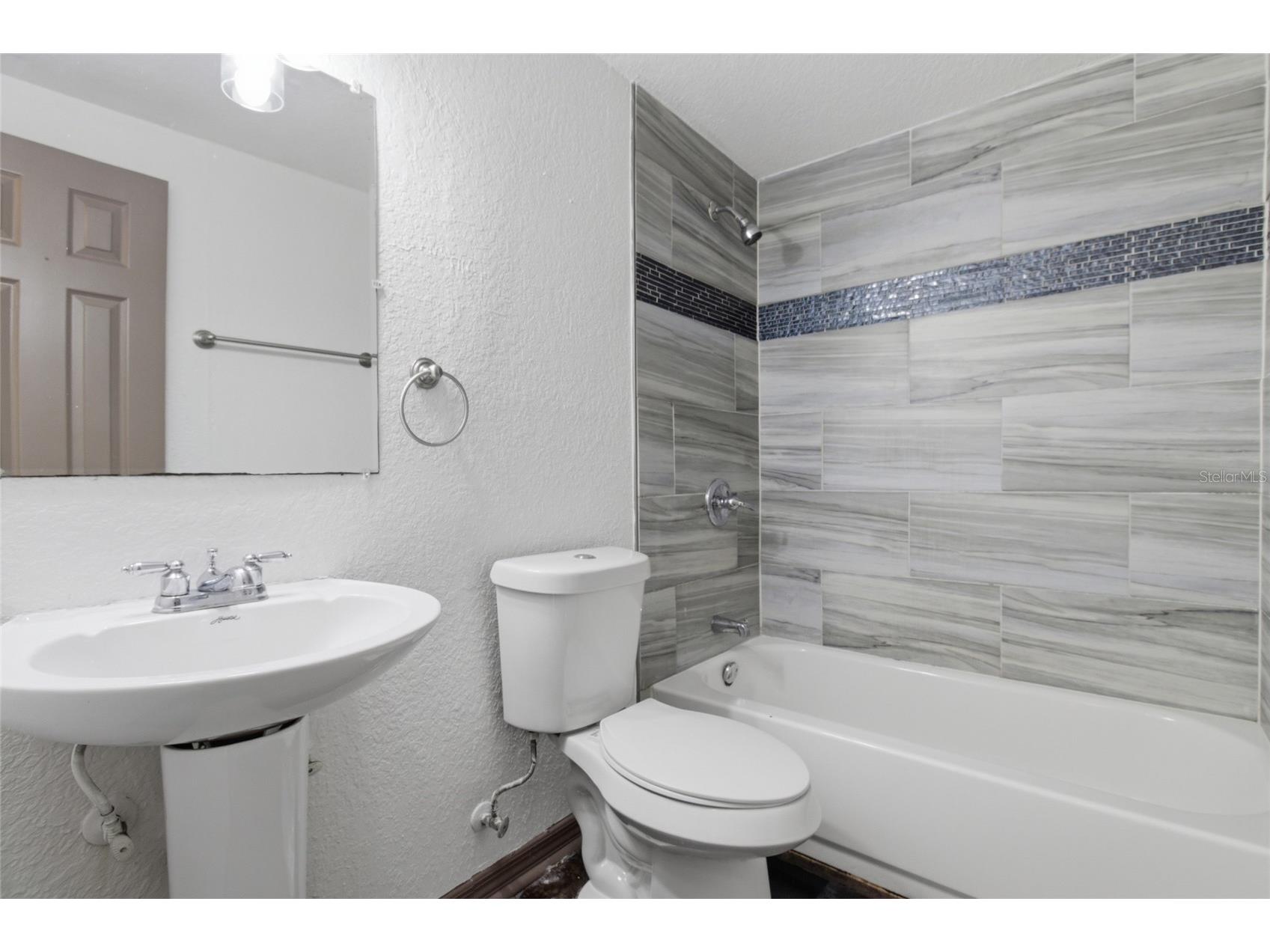 2828 N Elmore Avenue Tampa FL 33602 TB8495301 image13