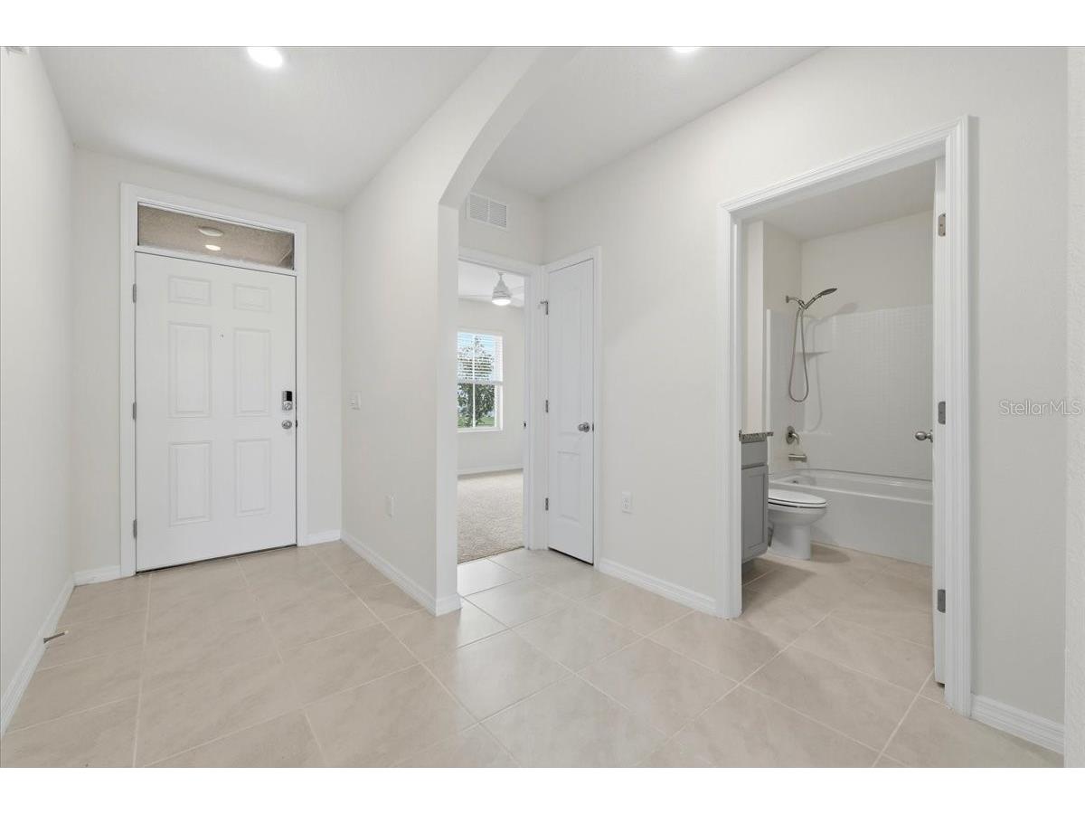 2829 Grandbury Grove Road Lakeland FL 33811 TB8487478 image3