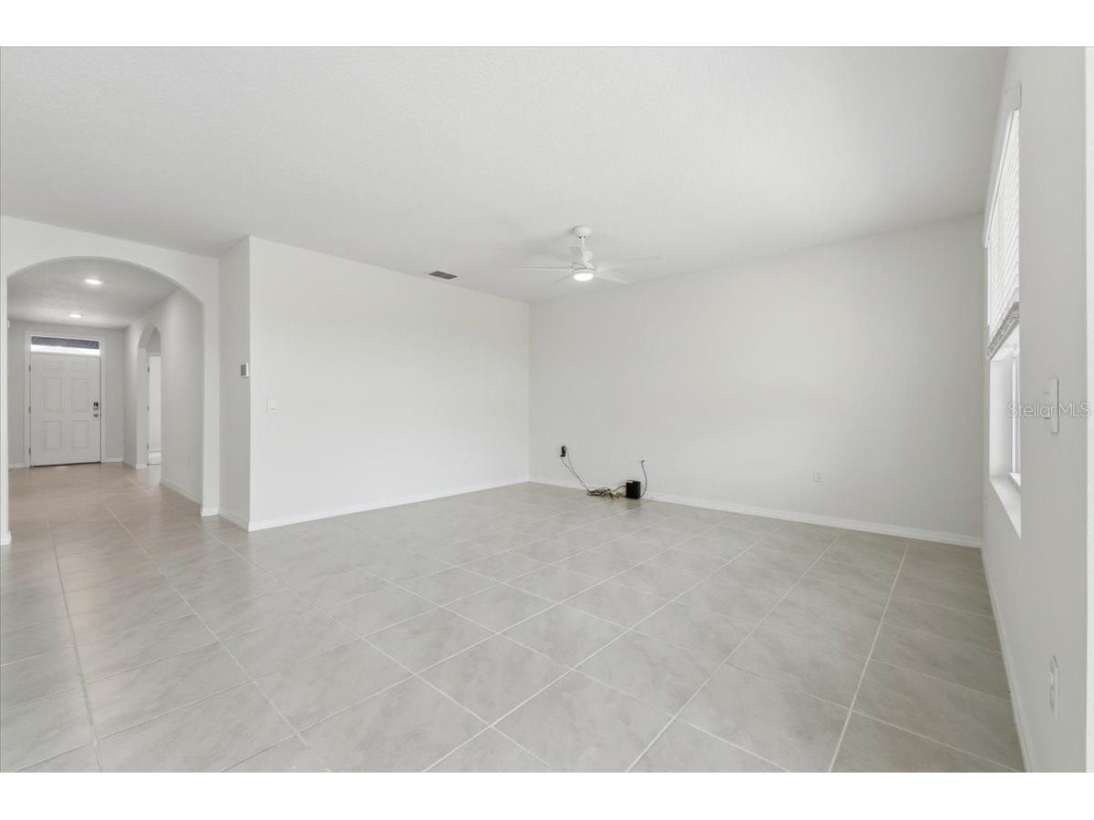2829 Grandbury Grove Road Lakeland FL 33811 TB8487478 image5