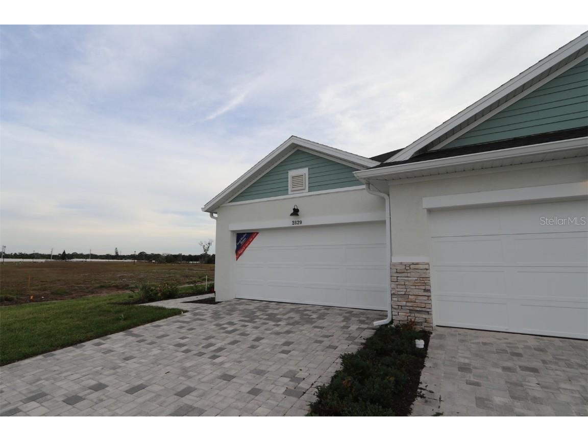 2829 Marrakesh Lane Sarasota FL 34234 TB8442071 image1
