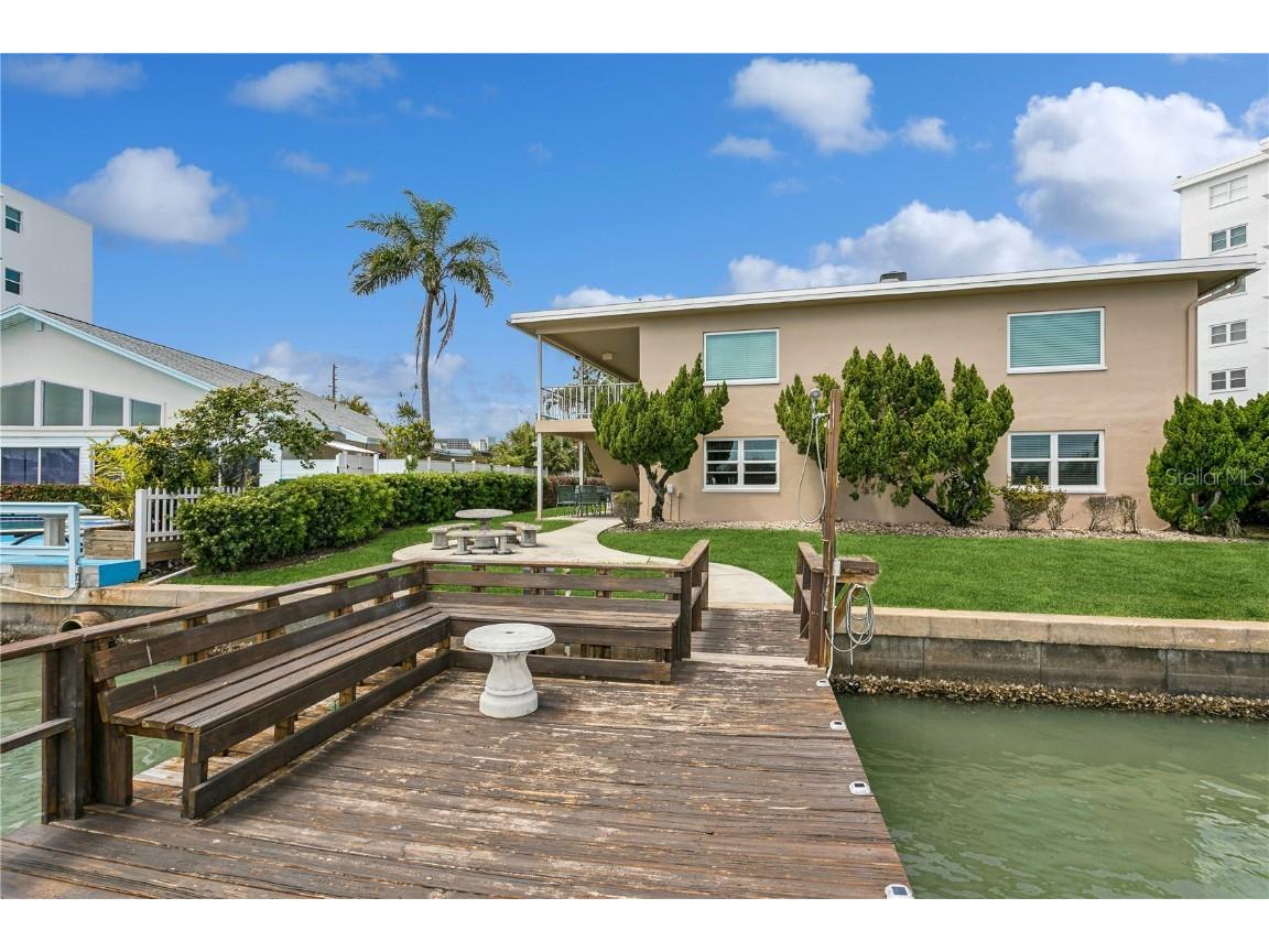 283 104th Avenue #102 Treasure Island FL 33706 U8237465 image1