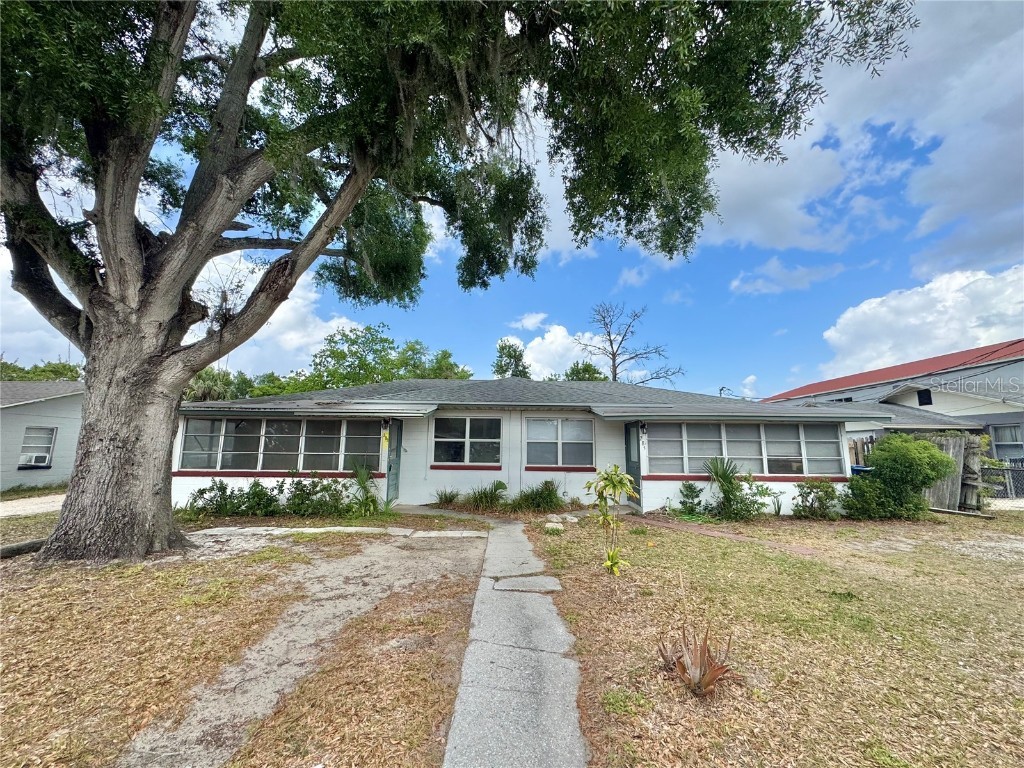 283 Avenue D SE Winter Haven FL 33880 P4934417 image1