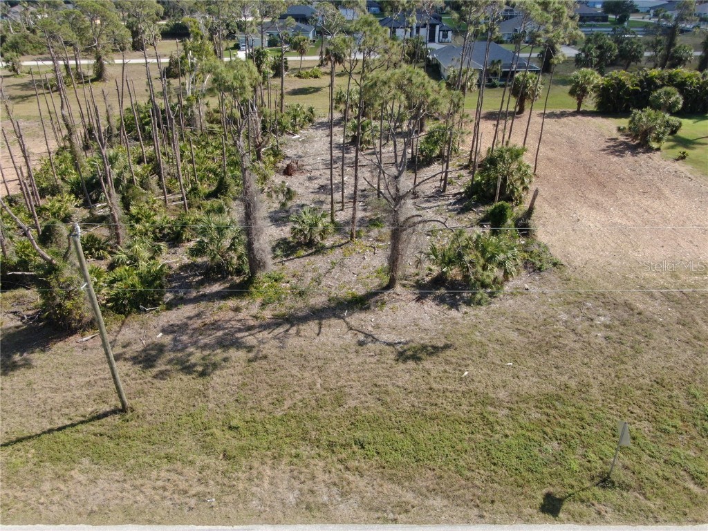 283 Rotonda Boulevard S Rotonda West FL 33947 D6140436 image5