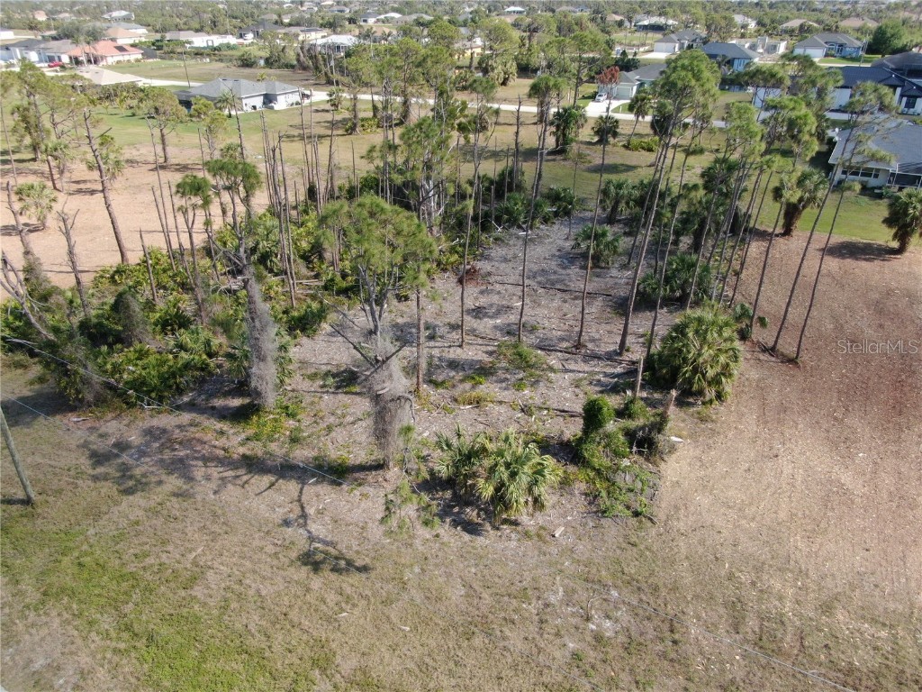 283 Rotonda Boulevard S Rotonda West FL 33947 D6140436 image8