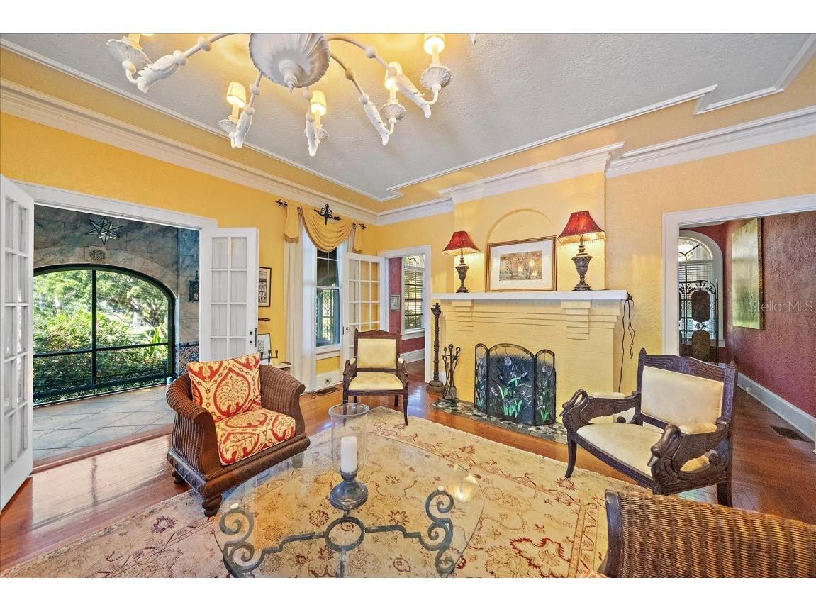 2830 Bay Shore Circle Sarasota FL 34234 A4665647 image19