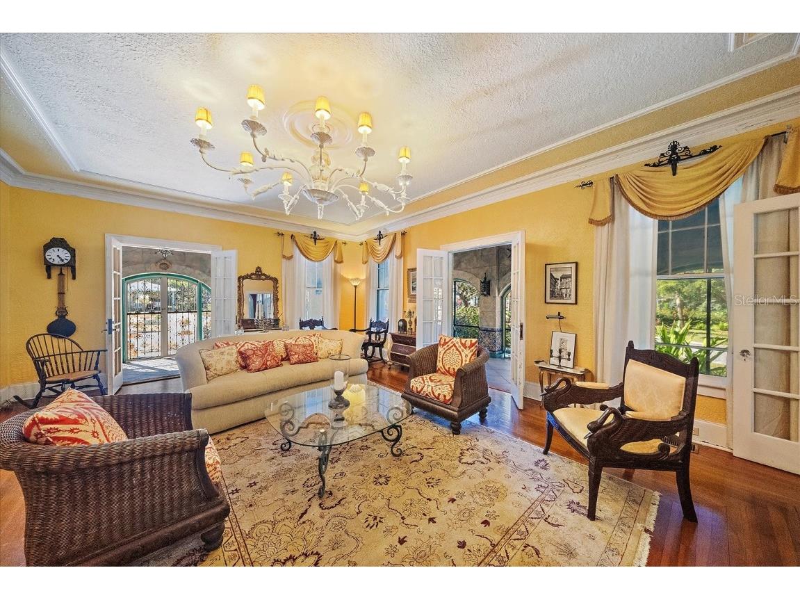 2830 Bay Shore Circle Sarasota FL 34234 A4665647 image21