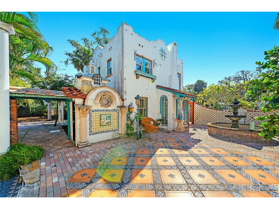 2830 Bay Shore Circle Sarasota FL 34234 A4665647 image32