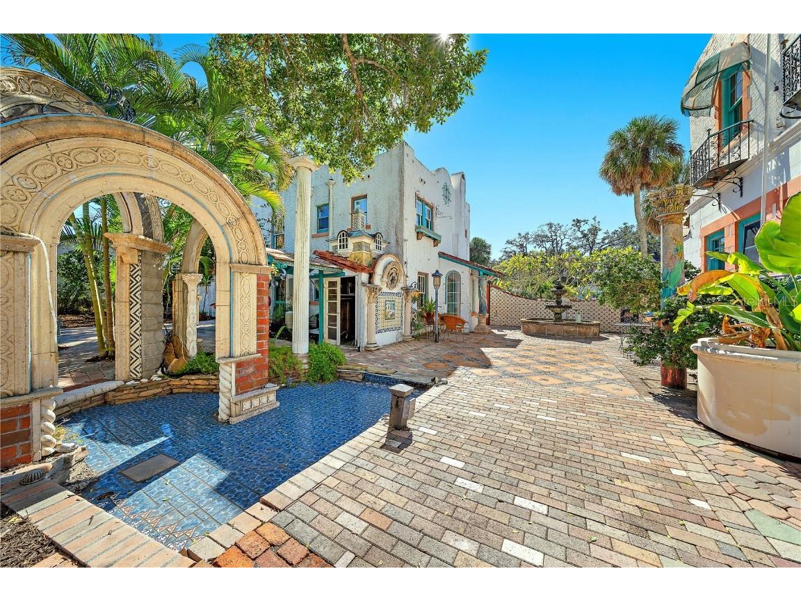 2830 Bay Shore Circle Sarasota FL 34234 A4665647 image33