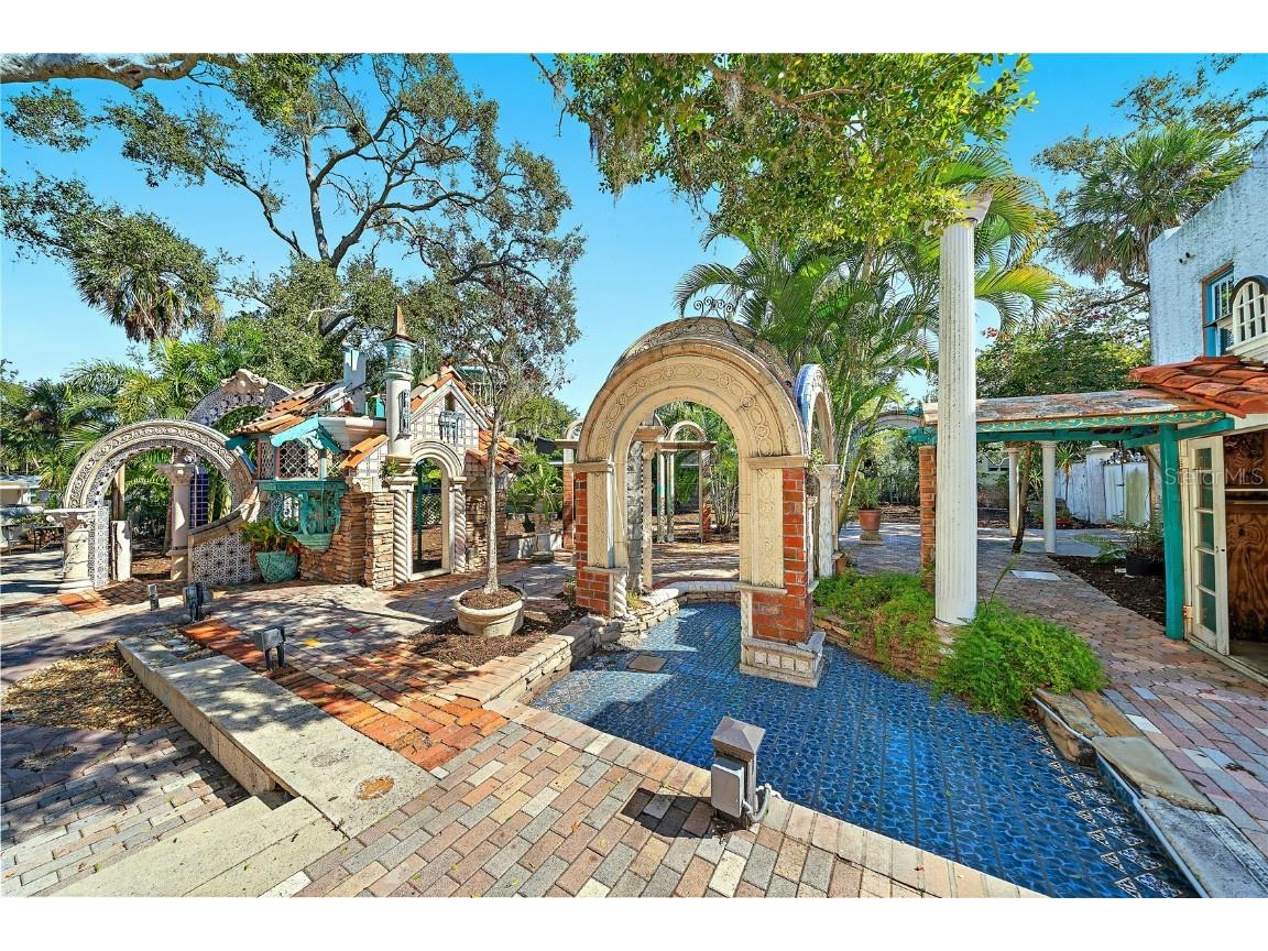 2830 Bay Shore Circle Sarasota FL 34234 A4665647 image34