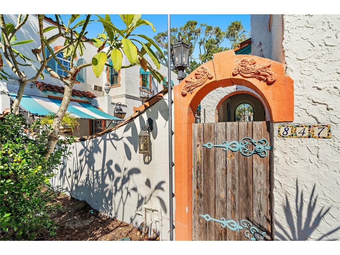 2830 Bay Shore Circle Sarasota FL 34234 A4665647 image35