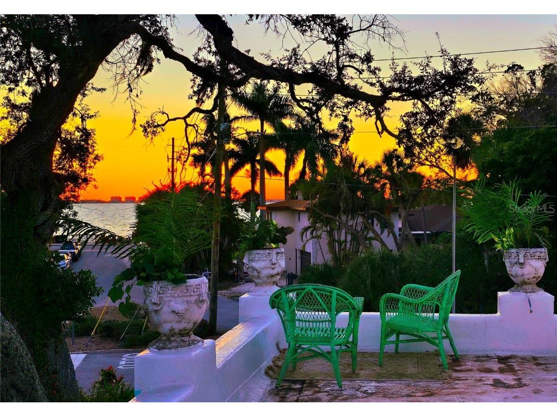 2830 Bay Shore Circle Sarasota FL 34234 A4665647 image5