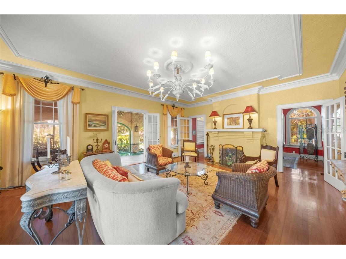 2830 Bay Shore Circle Sarasota FL 34234 A4665647 image6