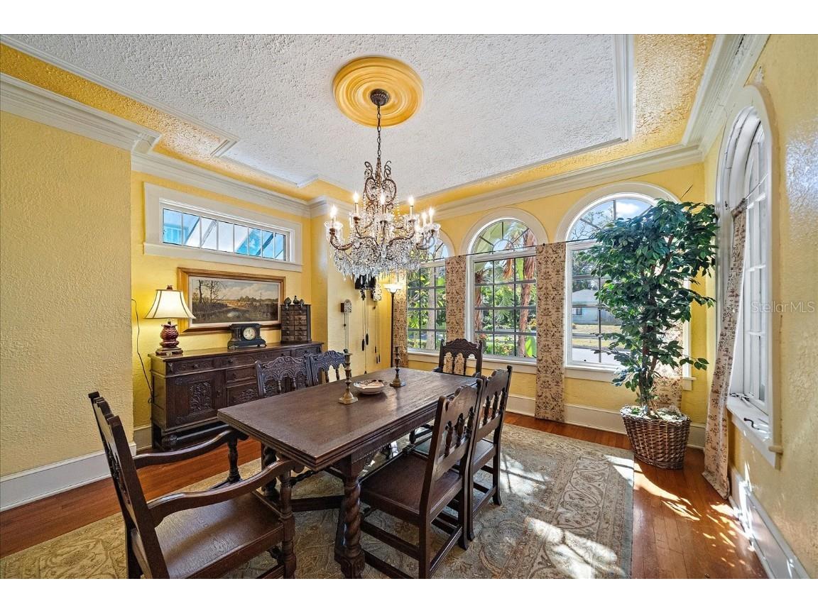 2830 Bay Shore Circle Sarasota FL 34234 A4665647 image8