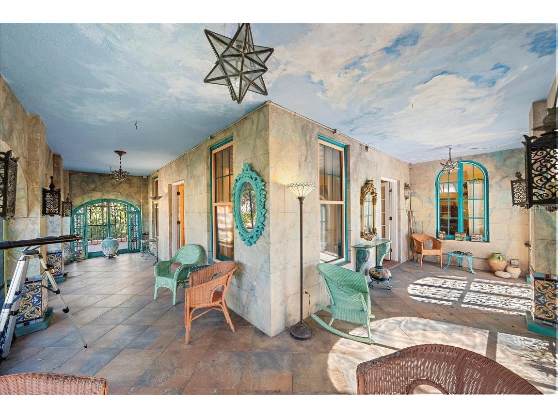 2830 Bay Shore Circle Sarasota FL 34234 A4665647 image9