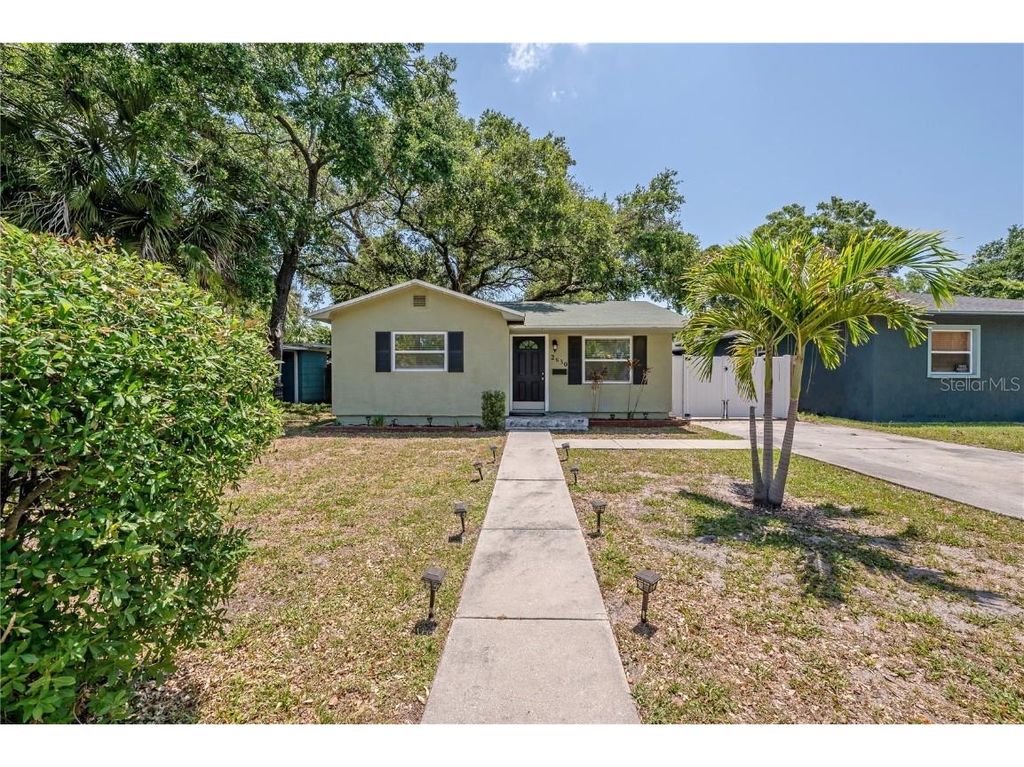 2830 Ivanhoe Way S Saint Petersburg FL 33705 T3523967 image1