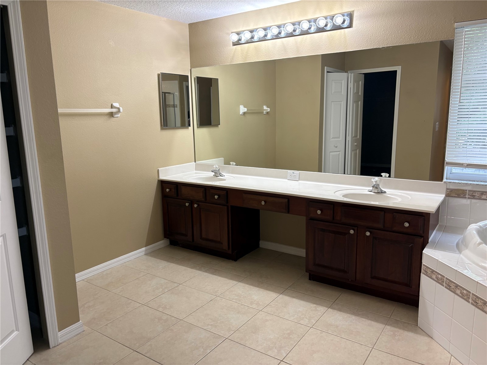 2830 Pankaw Lane Valrico FL 33596 TB8527113 image37