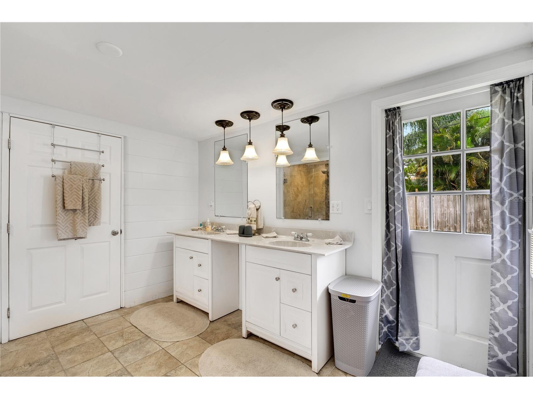 2830 Siesta Drive Venice FL 34293 N6144564 image16