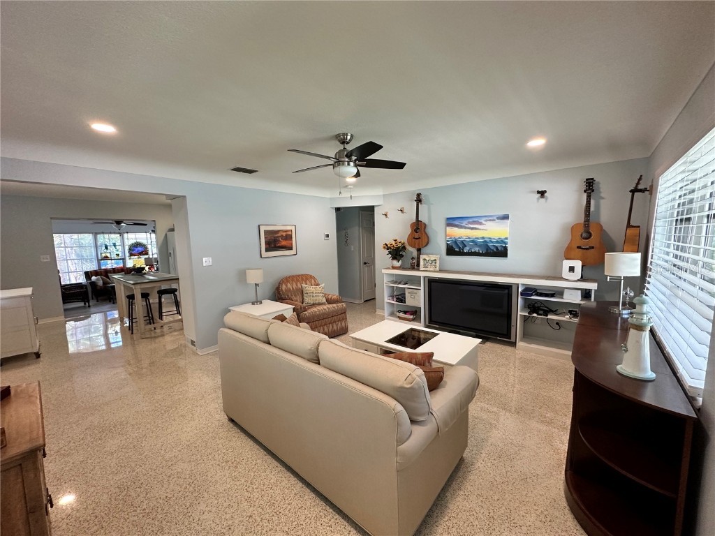 2831 Clinton Street S Gulfport FL 33707 TB8426104 image4