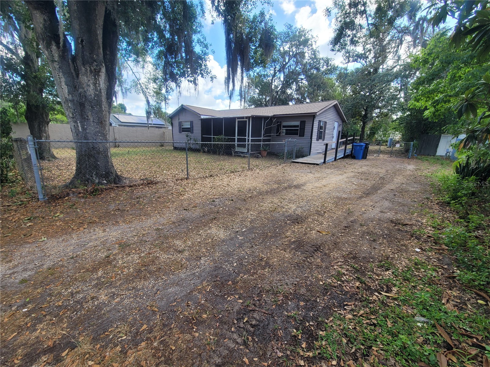 2831 N Valrico Road Seffner FL 33584 TB8510956 image1