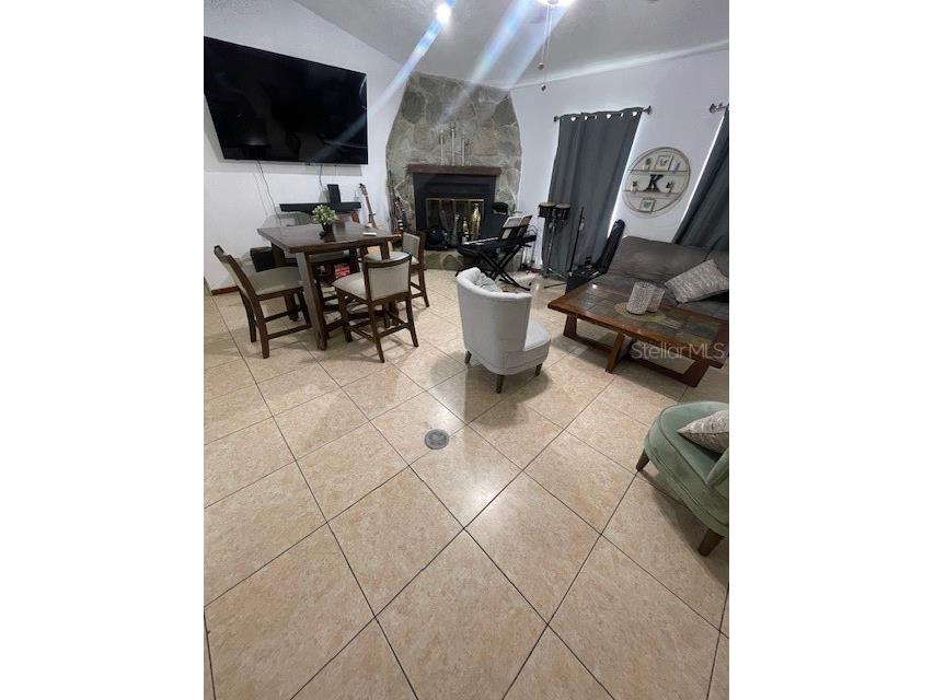 2831 S M U Boulevard Orlando FL 32817 O6287640 image4